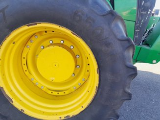Farm tractor John Deere 8370R - 5