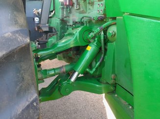 Farm tractor John Deere 8370R - 6