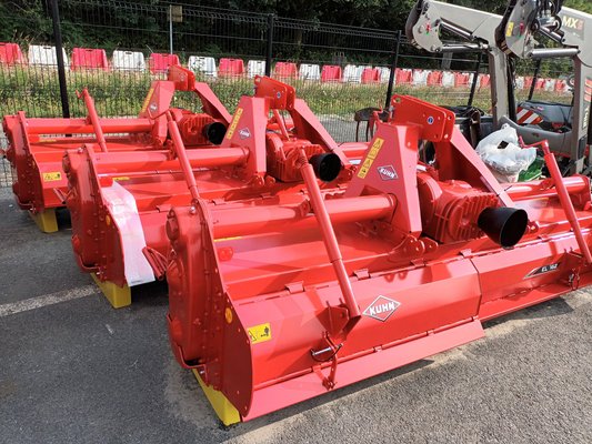 Stubble cultivator Kuhn EL162-300 - 1