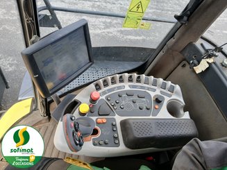 Self-propelled forage harvester New Holland FR550 - 11