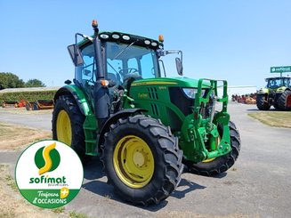 Farm tractor John Deere 6110R - 1