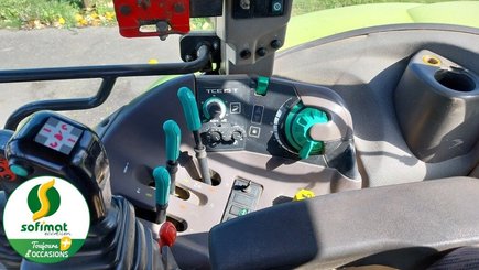 Farm tractor Claas ARES556RZ - 17