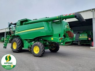 Combine harvester John Deere T670 - 8
