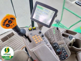 Combine harvester John Deere T670 - 12