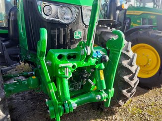 Farm tractor John Deere 6120M - 1