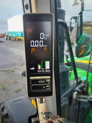 Farm tractor John Deere 6120M - 8