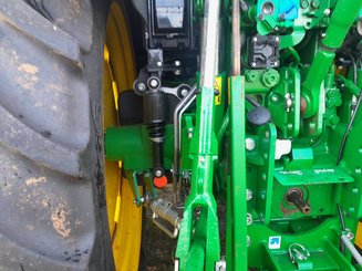 Farm tractor John Deere 6120M - 6