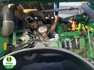 Self-propelled forage harvester John Deere 8300 - 5