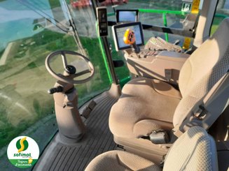 Self-propelled forage harvester John Deere 8300 - 2