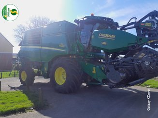 Combine harvester John Deere T560HM - 1
