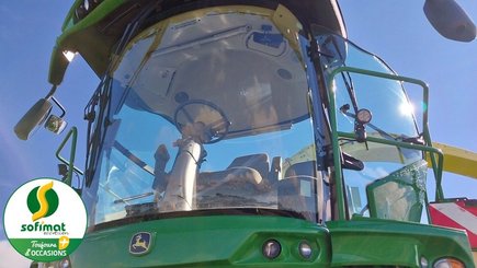 Self-propelled forage harvester John Deere 8600 - 5