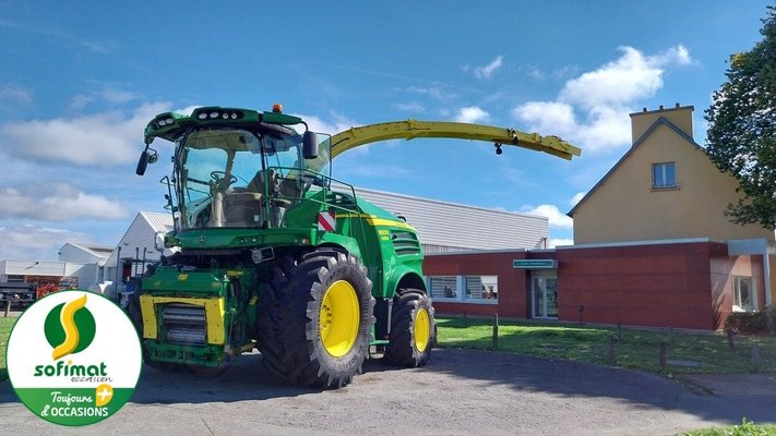 Self-propelled forage harvester John Deere 8600 - 1