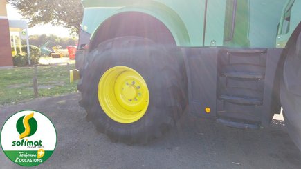 Self-propelled forage harvester John Deere 9900 - 8