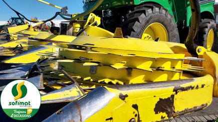 Self-propelled forage harvester John Deere 9900 - 24