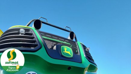 Self-propelled forage harvester John Deere 9900 - 22