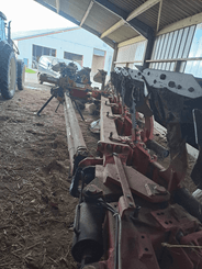 Plough Grégoire-Besson SPERY8 - 9