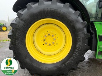 Farm tractor John Deere 6155R - 15