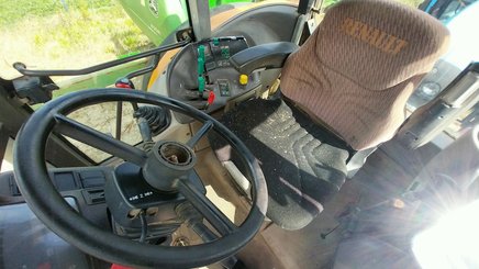 Farm tractor Renault ARES610RZ - 3