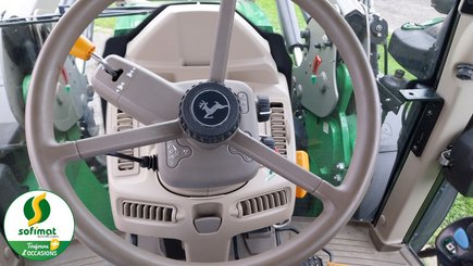 Farm tractor John Deere 6120M - 13