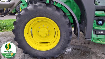 Farm tractor John Deere 6120M - 6