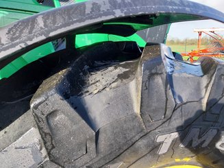 Farm tractor John Deere 6R185 - 13