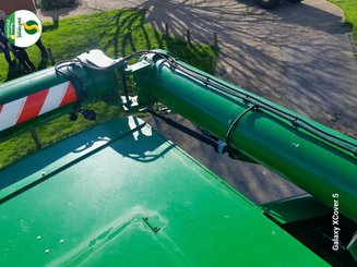 Combine harvester John Deere T560HM - 15