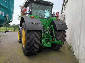 Farm tractor John Deere 8R280 - 1