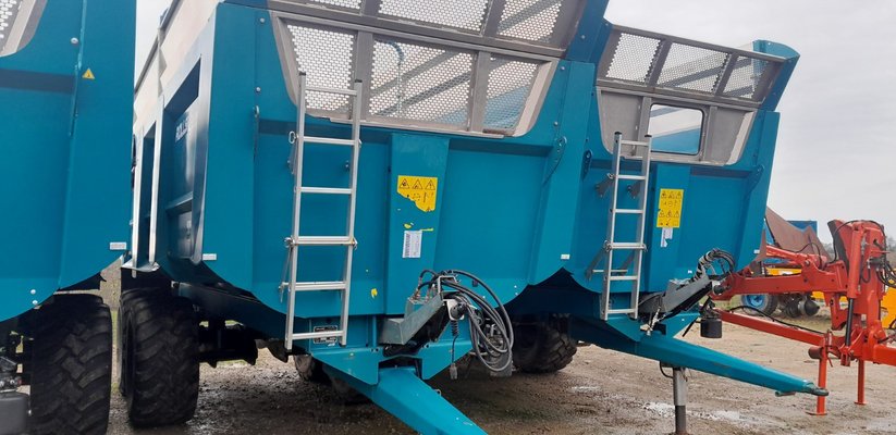 Cereal tipping trailer Rolland RS6332 - 1