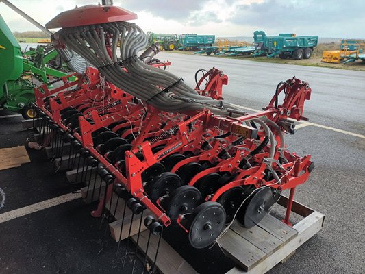 Conventional-till seed drill Kuhn BTFR4530-36 - 1