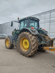 Farm tractor John Deere 6175M - 2