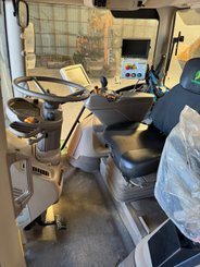 Farm tractor John Deere 6250R - 5