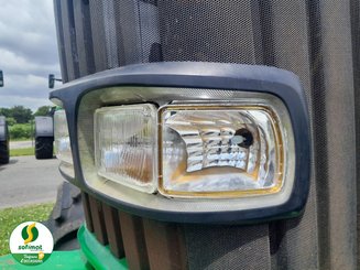 Farm tractor John Deere 6530 - 13