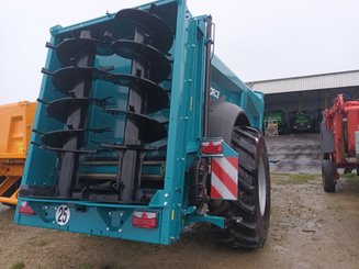 Manure spreader Rolland RF6118 - 2