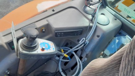 Farm tractor Renault ERGOS446 - 13