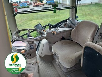 Farm tractor John Deere 6215R - 5