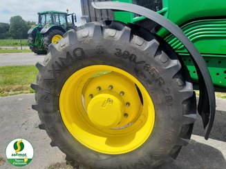 Farm tractor John Deere 6530 - 12