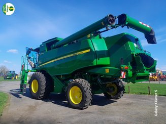 Combine harvester John Deere T660HM - 2