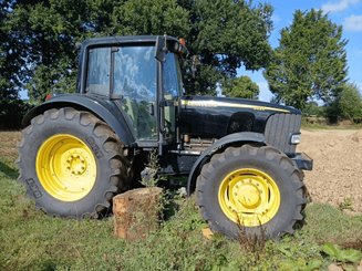 Farm tractor John Deere 6620 - 2
