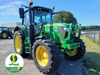 Farm tractor John Deere 6120M - 1