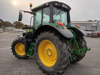 Farm tractor John Deere 6120M - 3