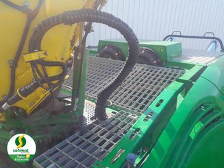Self-propelled forage harvester John Deere 9700 - 12