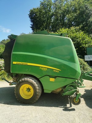 Round baler John Deere 990 - 1