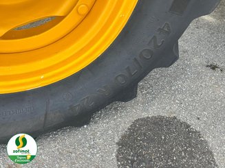 Farm tractor John Deere 6130M - 9