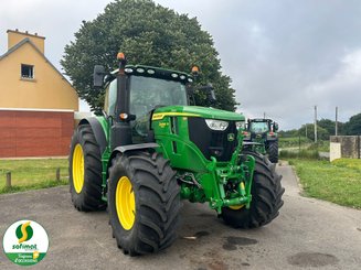 Farm tractor John Deere 6R215 - 1