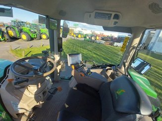 Farm tractor John Deere 6R130 - 17