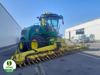 Self-propelled forage harvester John Deere 9700 - 1