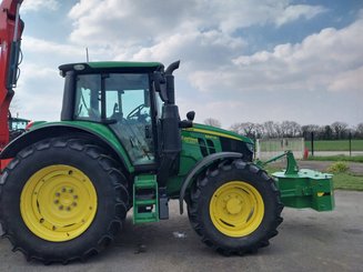 Farm tractor John Deere 6120M - 3