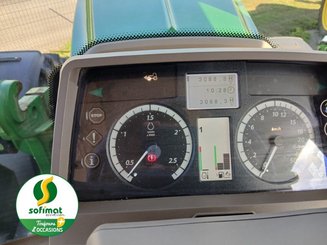 Farm tractor John Deere 6120M - 8