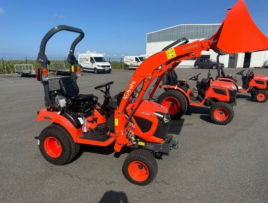 Garden tractor Kubota BX261DV - 1