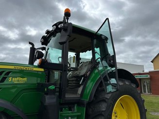 Farm tractor John Deere 6130M - 3